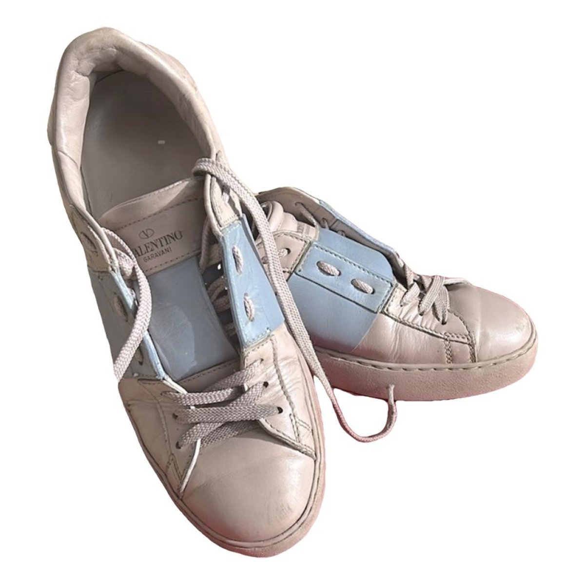 Rockstud leather trainers