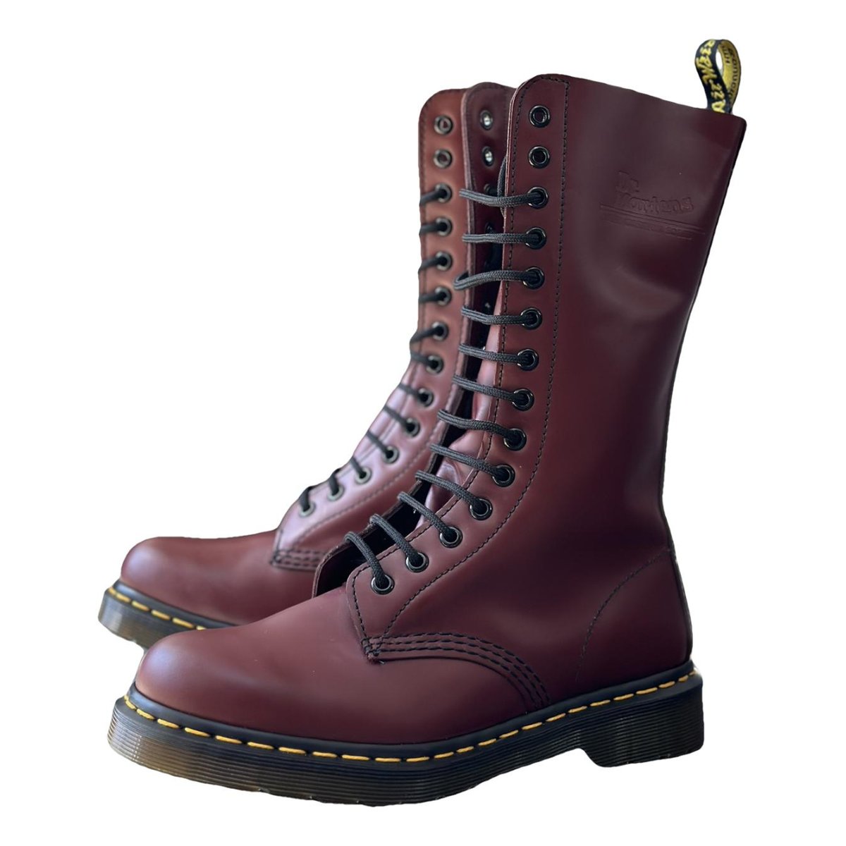 1914 (14 eye) leather biker boots