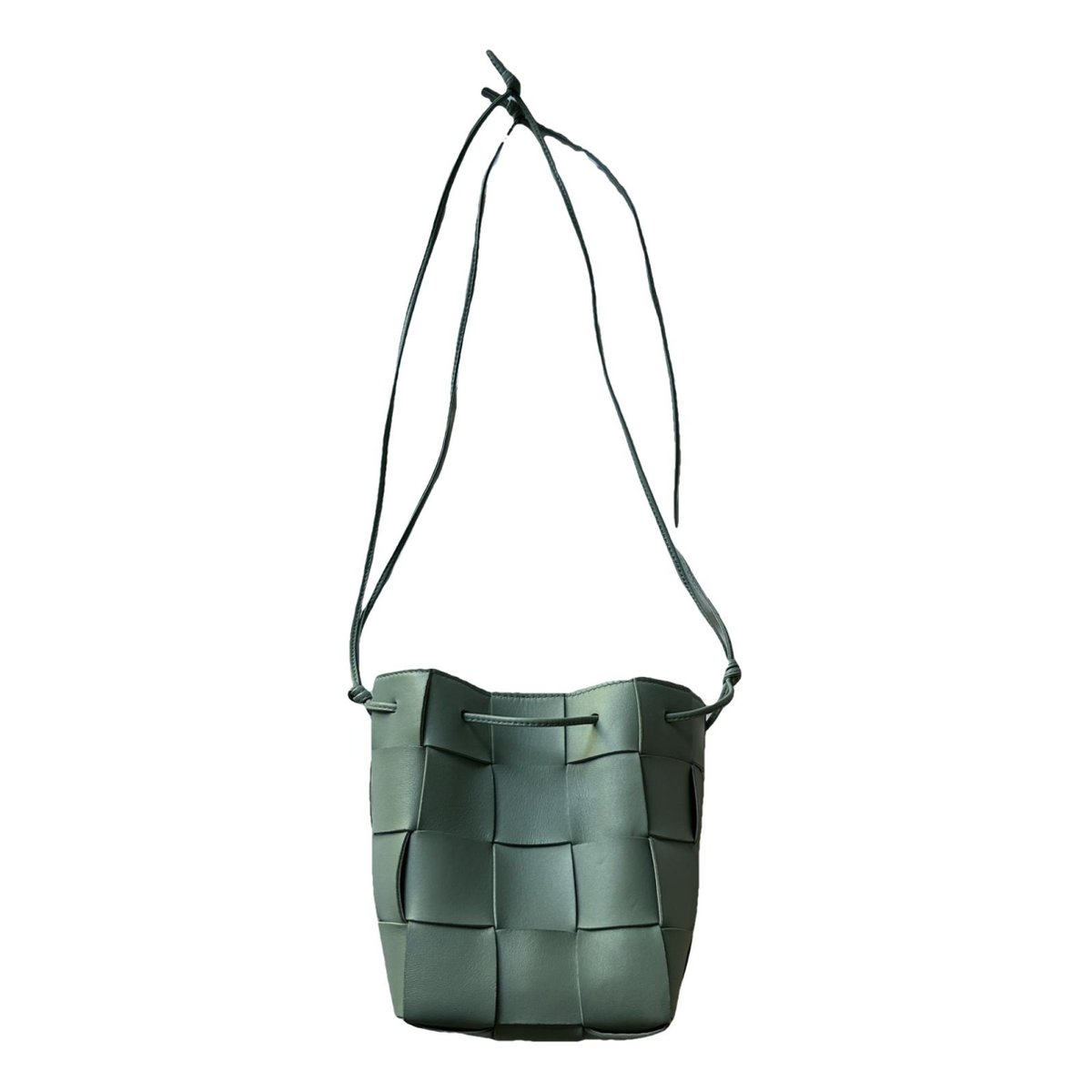Cassette Bucket leather handbag