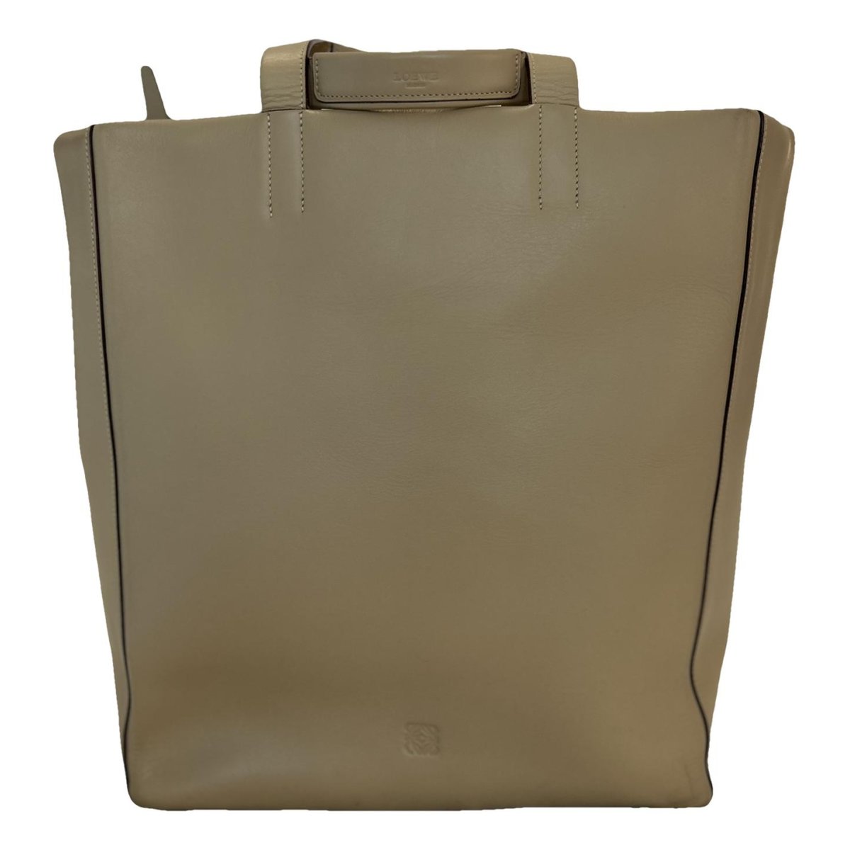 A4 leather handbag