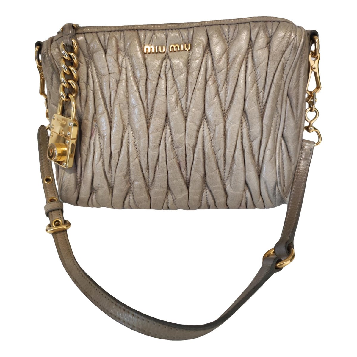 Matelassé leather handbag