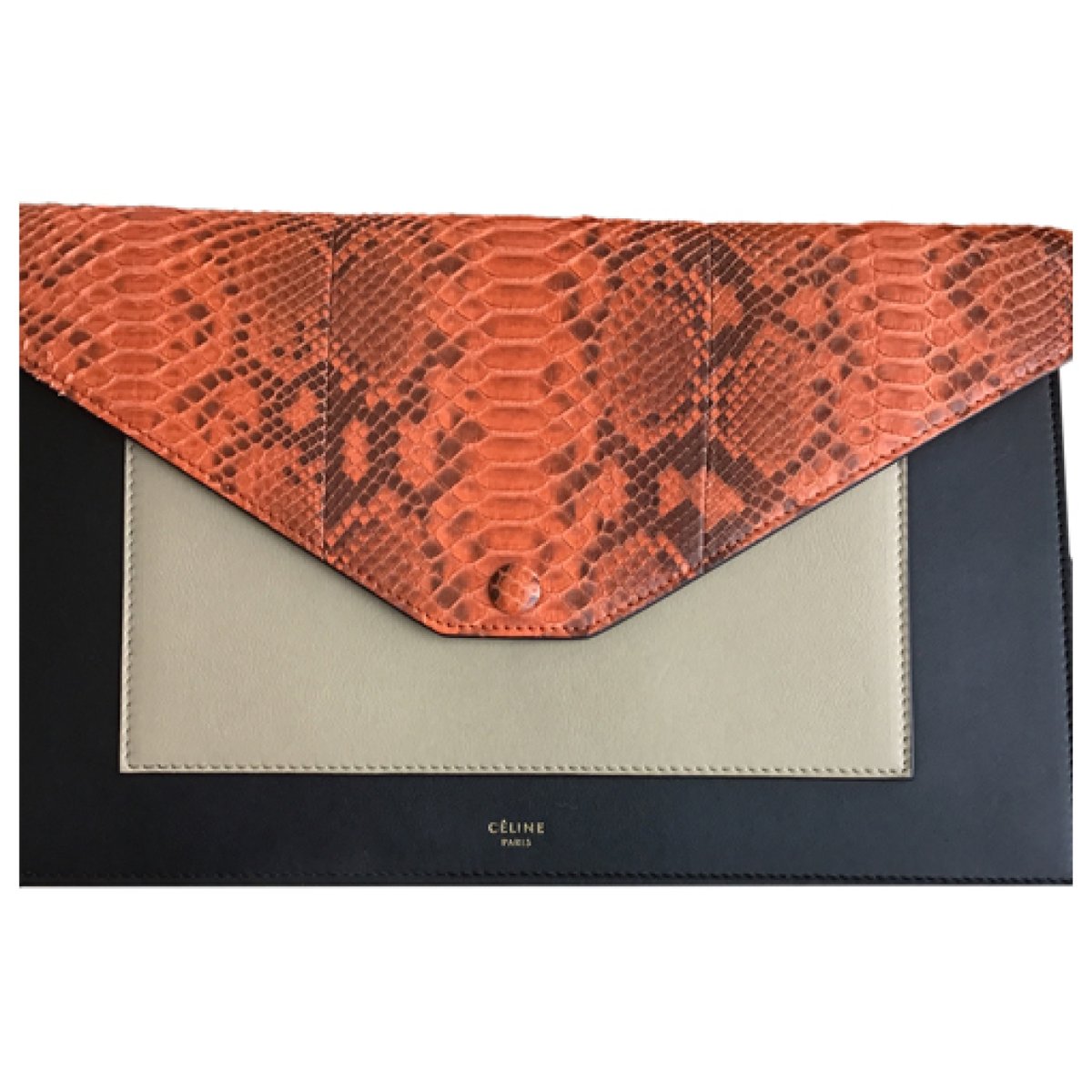 Pocket leather handbag