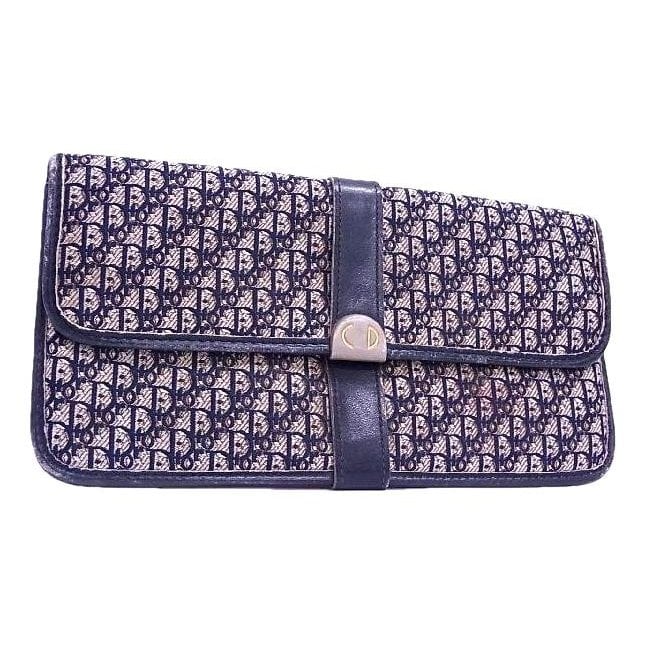 30 Montaigne cloth clutch bag