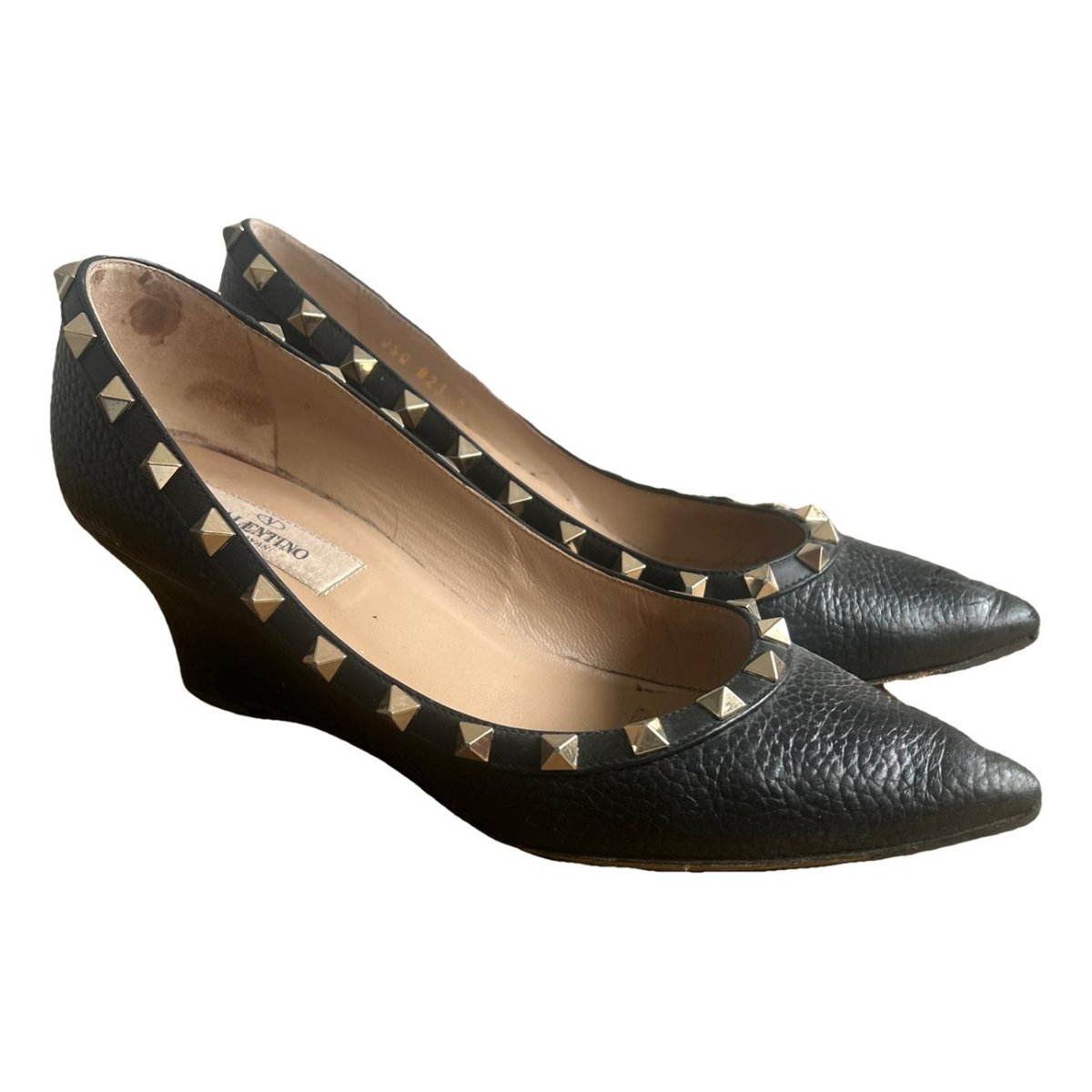 Rockstud leather heels