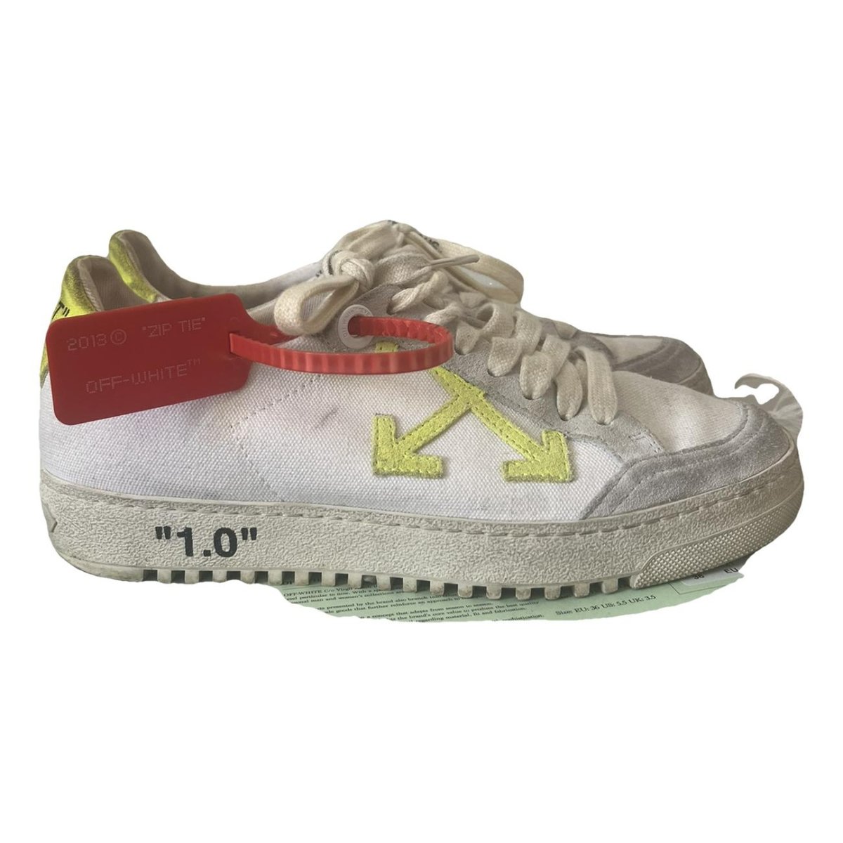 Arrow cloth trainers
