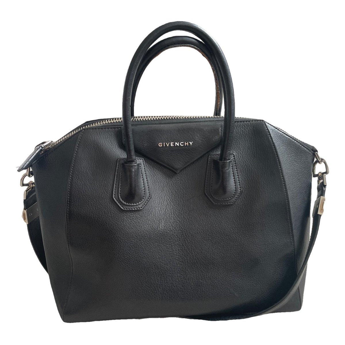 Antigona leather handbag