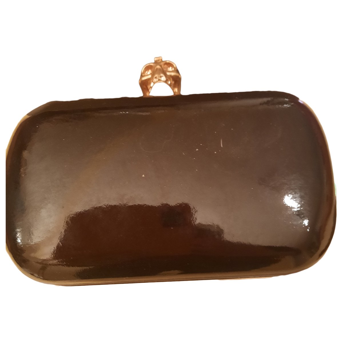 Knuckle patent leather clutch bag