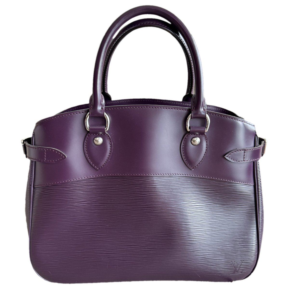Passy leather handbag