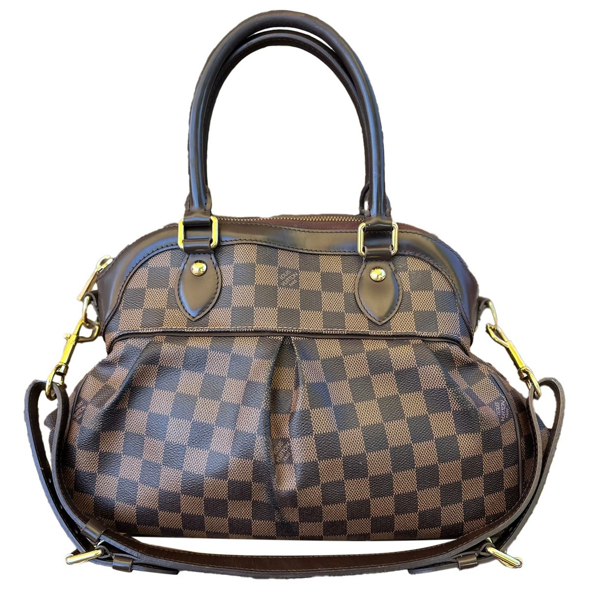 Trevi leather handbag