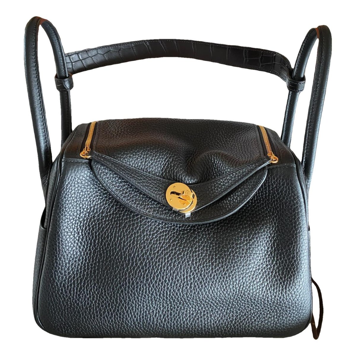 Lindy leather handbag