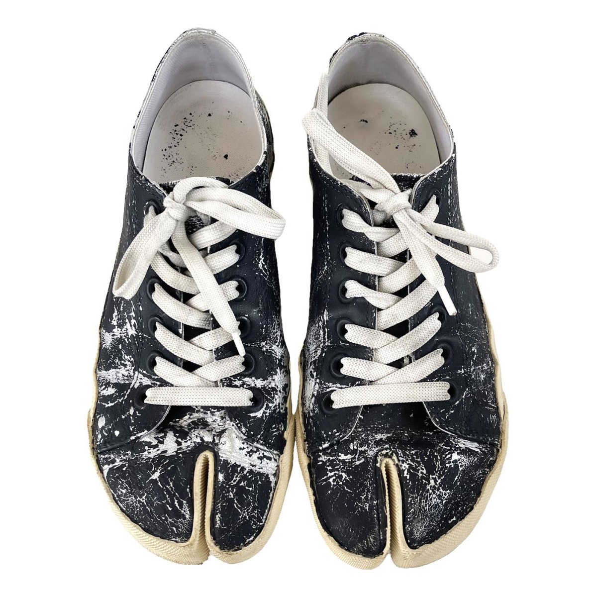 Tabi leather trainers