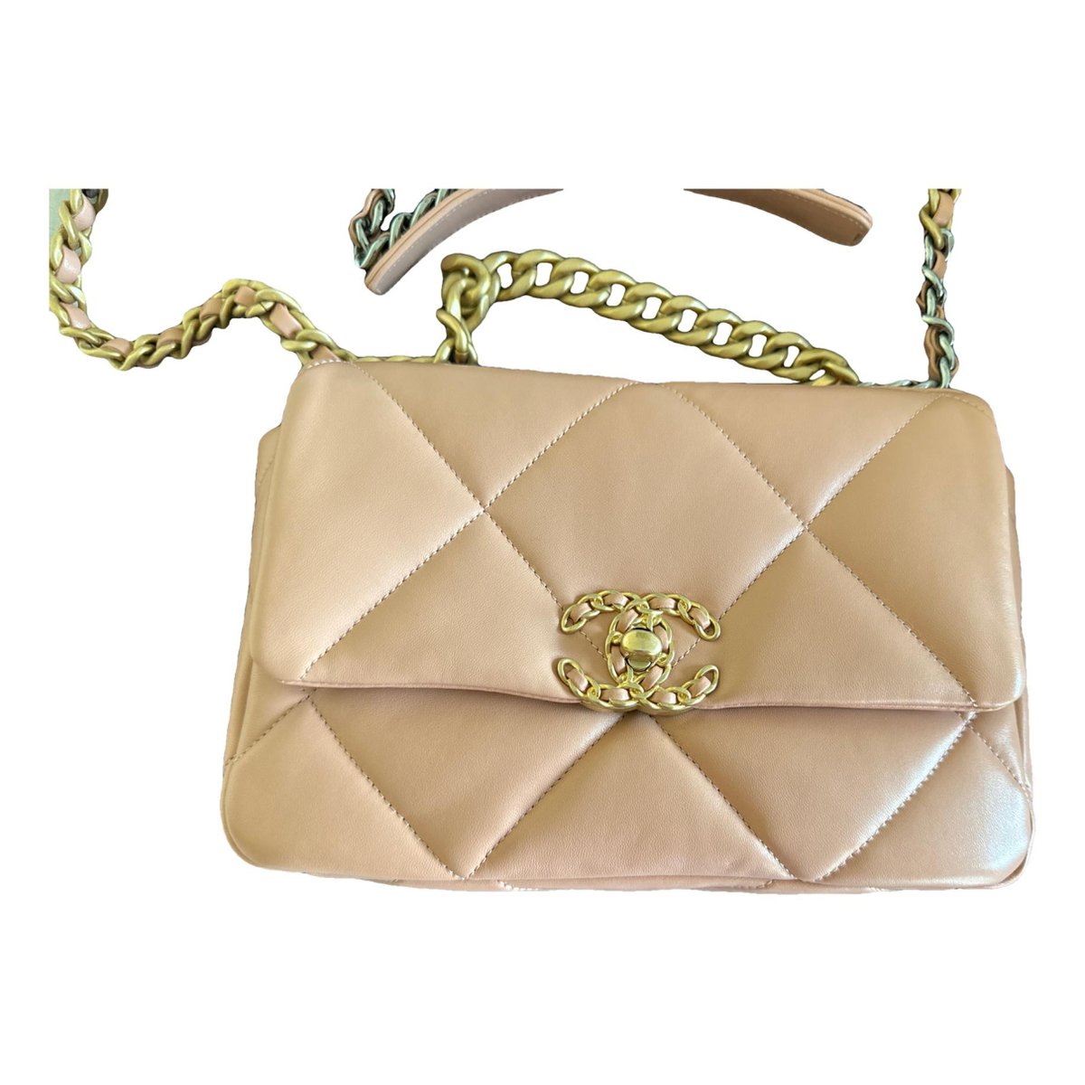 Chanel 19 leather handbag