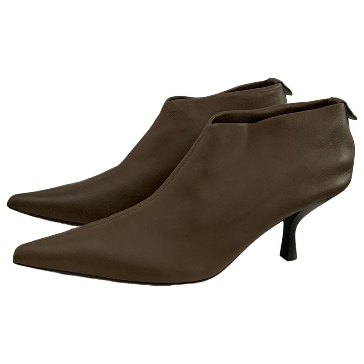 Bourgeoise leather boots