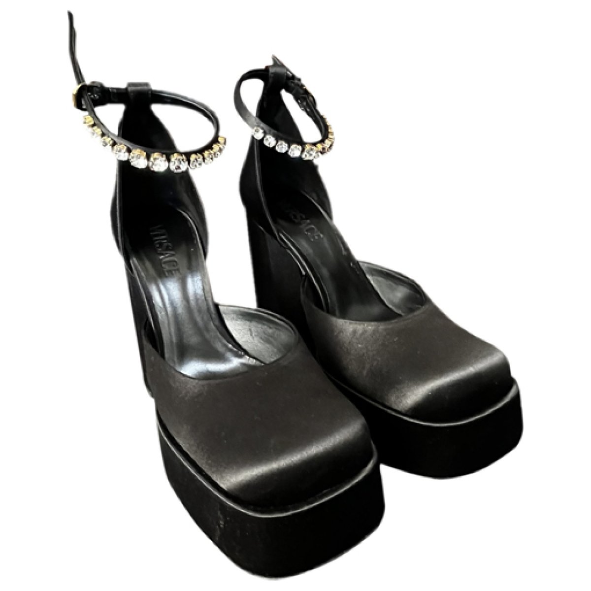 Medusa Aevitas cloth heels