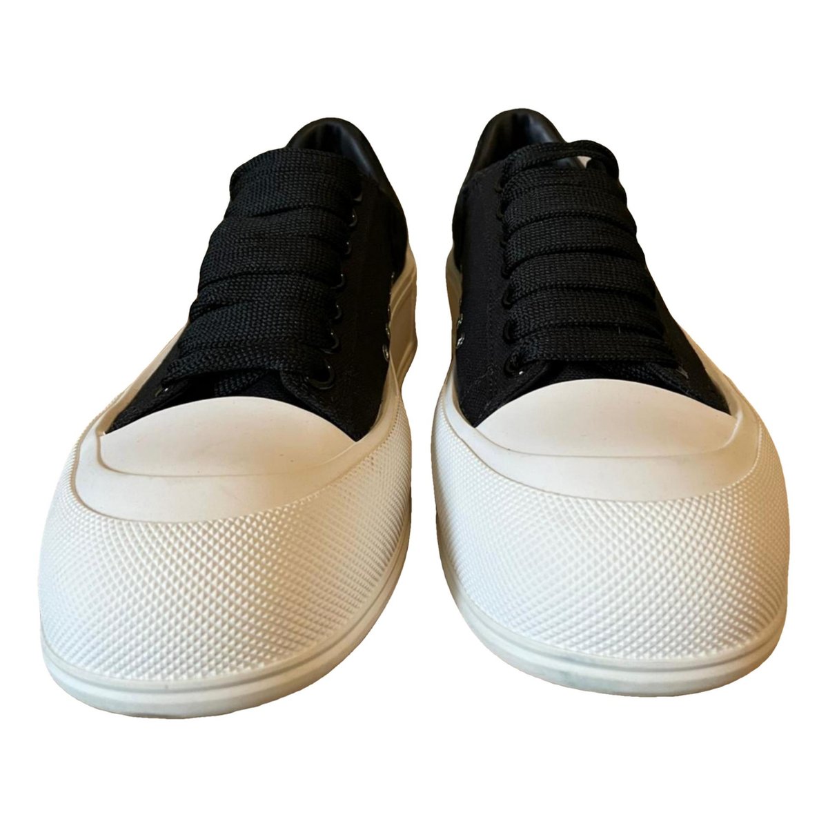 Deck Plimsoll trainers
