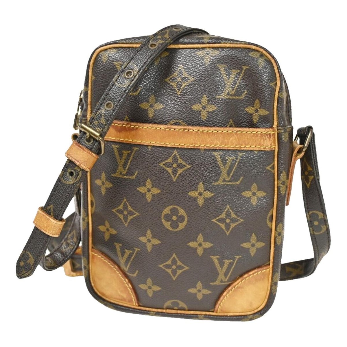 Plat leather handbag