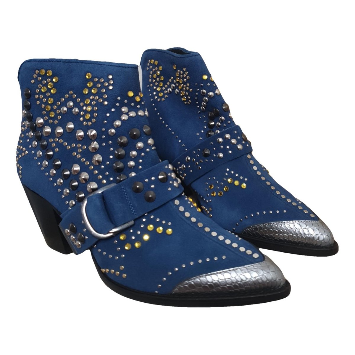 Cara cowboy boots