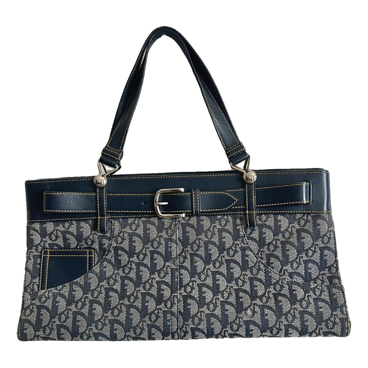 Saddle cloth handbag