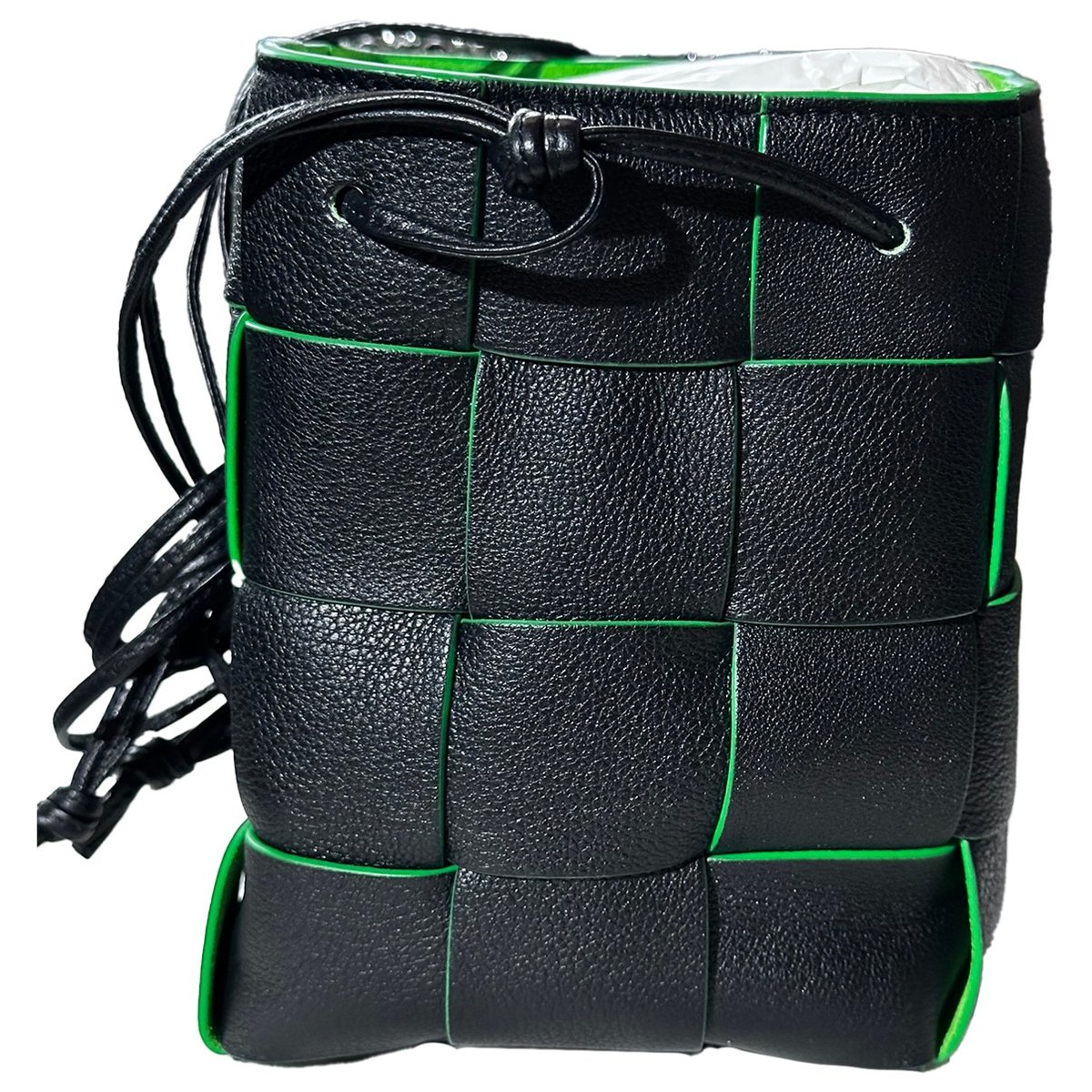 Cassette Bucket leather crossbody bag