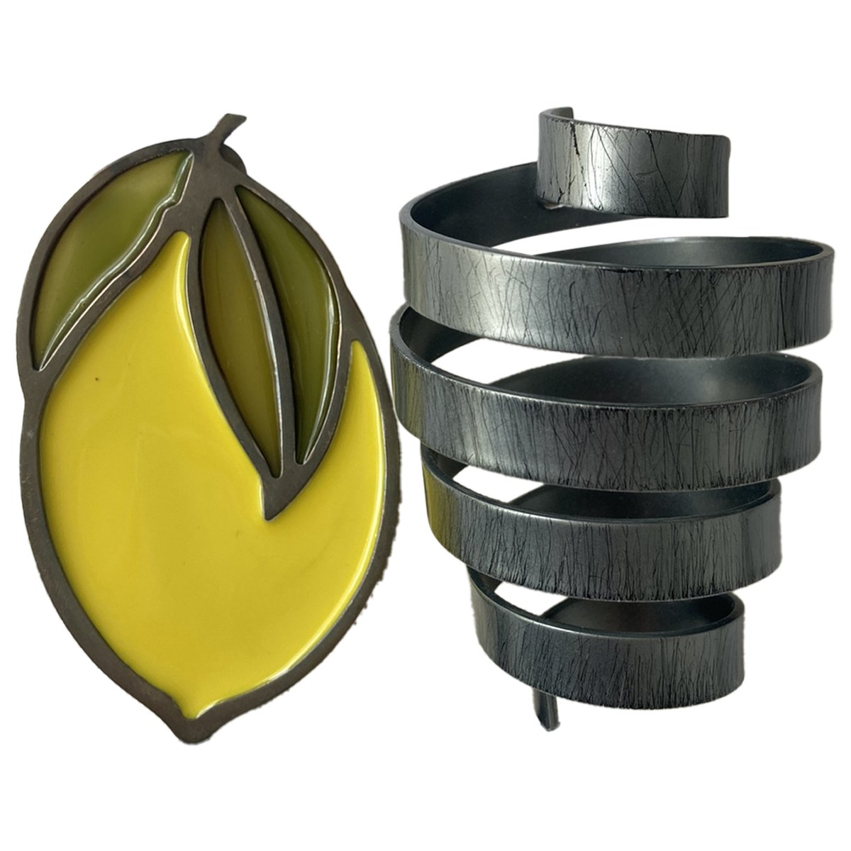 La Bomba earrings