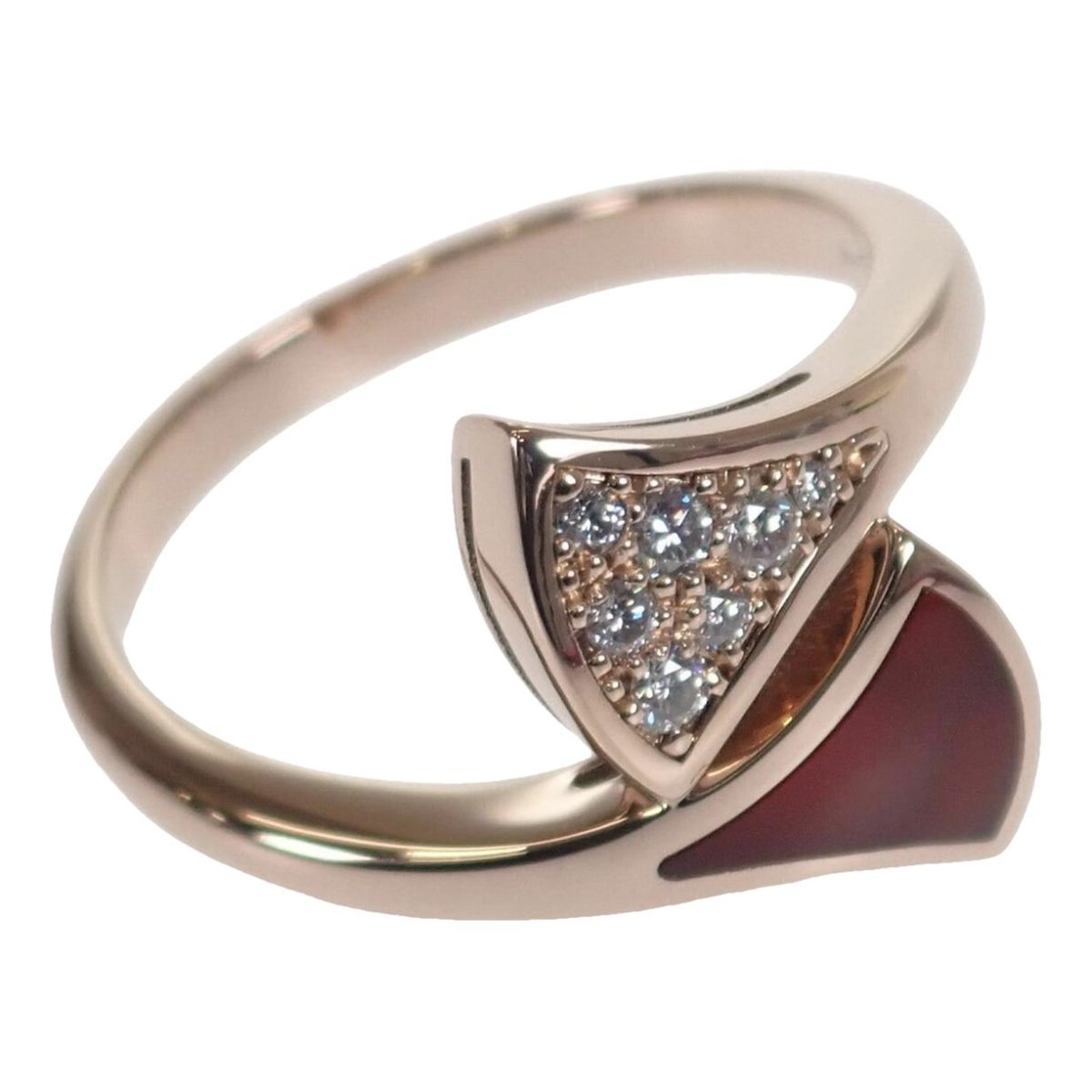 Diva's Dream yellow gold ring