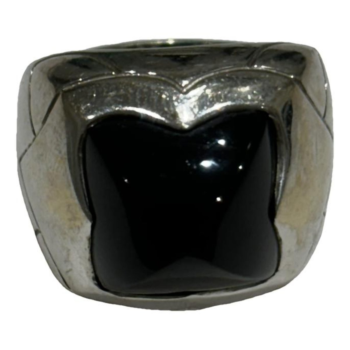 Pyramide white gold ring