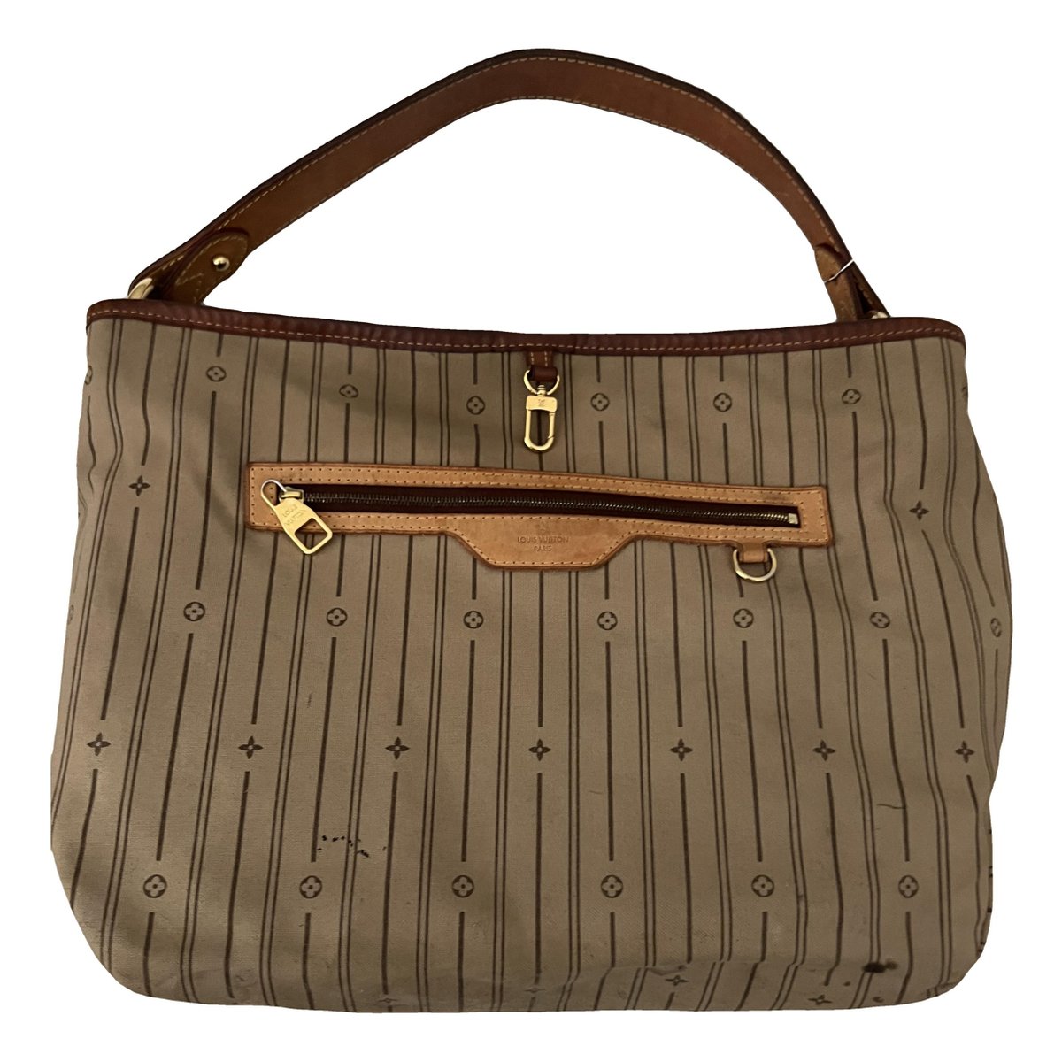 Delightful leather tote