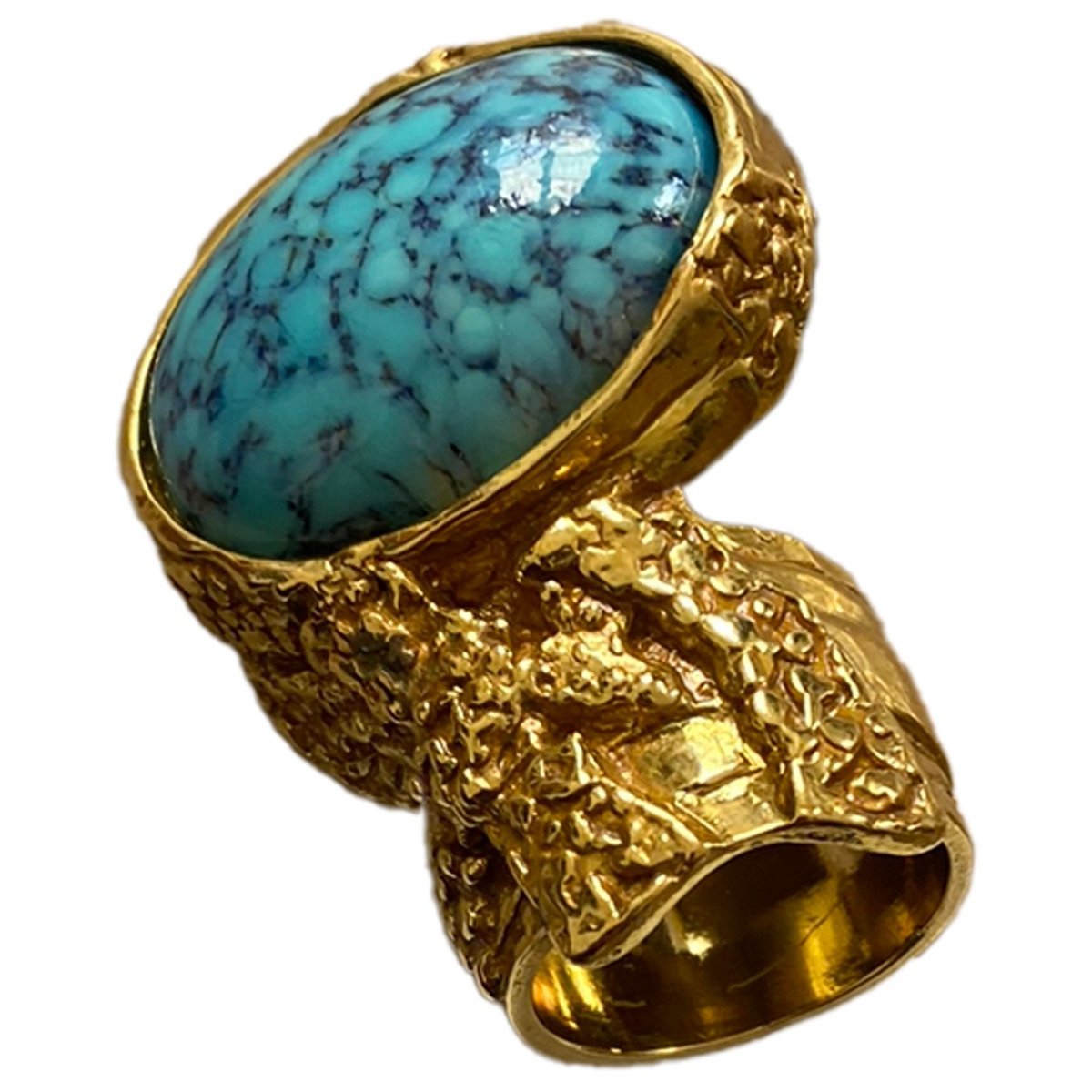 Arty ring