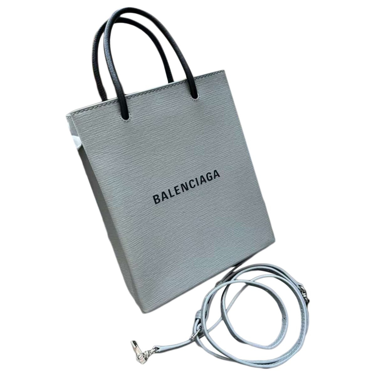 Plastic bag shooper leather handbag