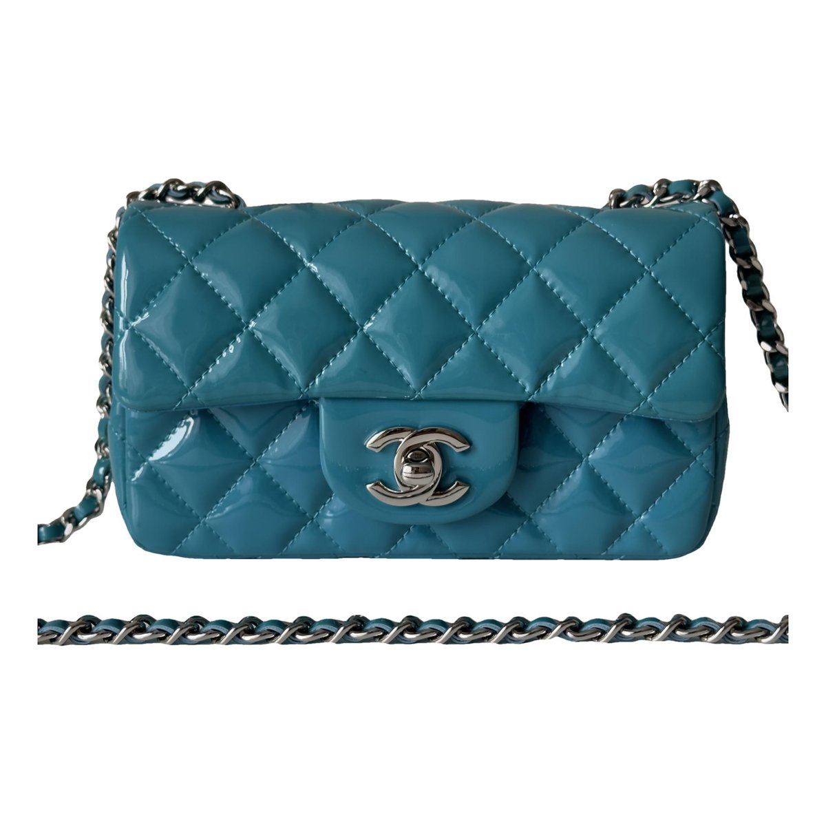 Timeless/Classique patent leather crossbody bag