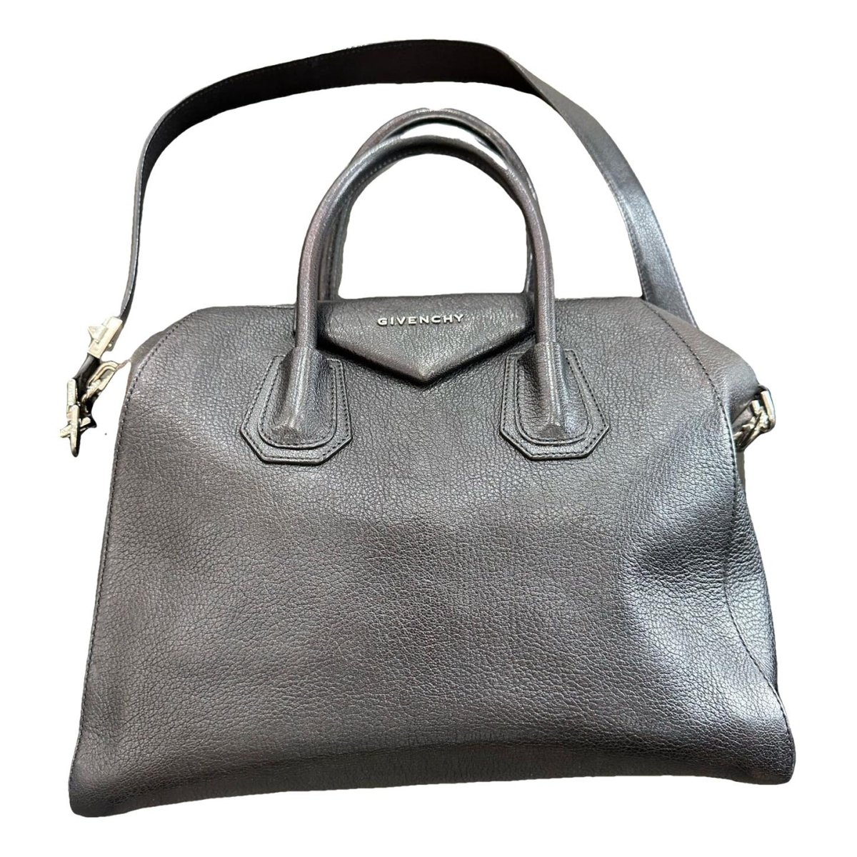 Antigona leather handbag