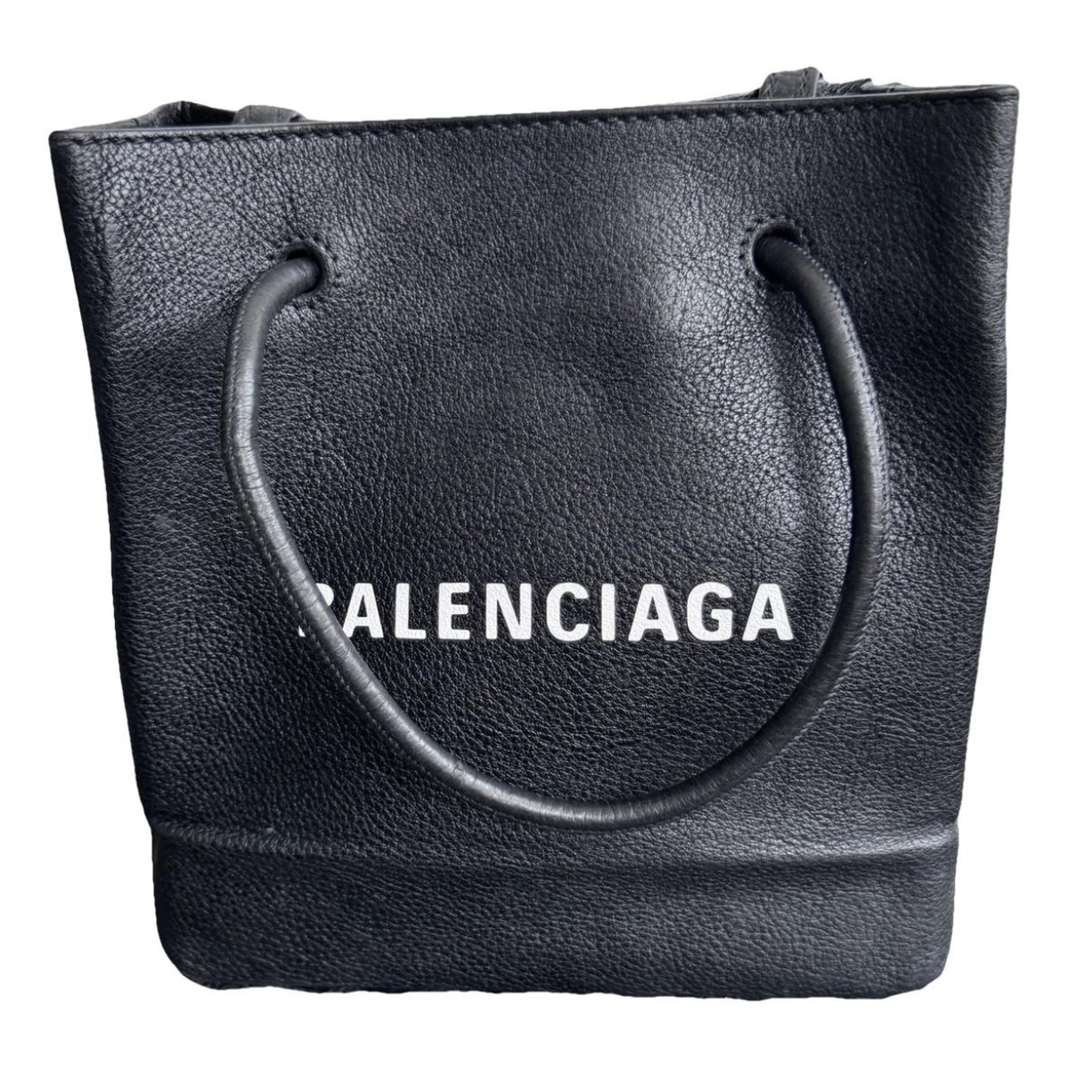 Plastic bag shooper leather bag