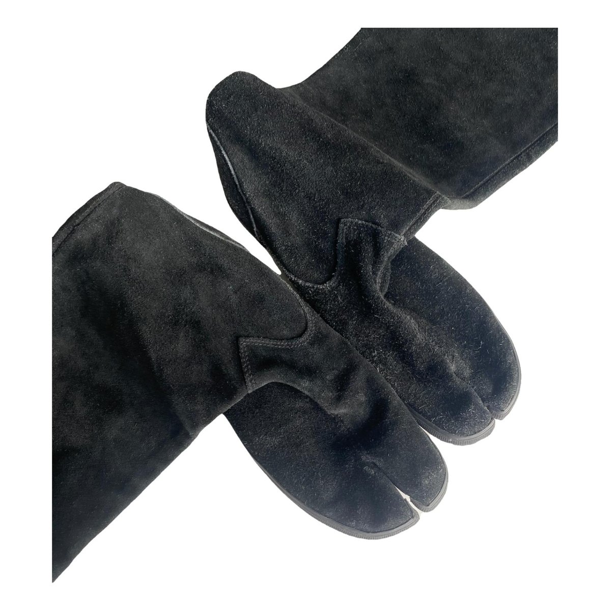 Tabi boots