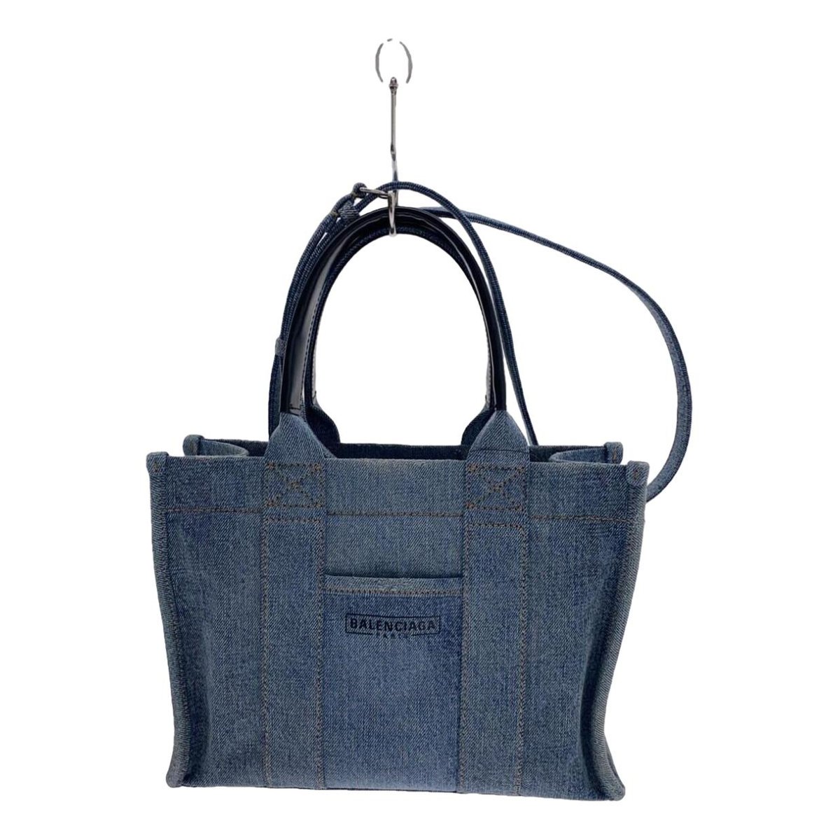 Hardware handbag