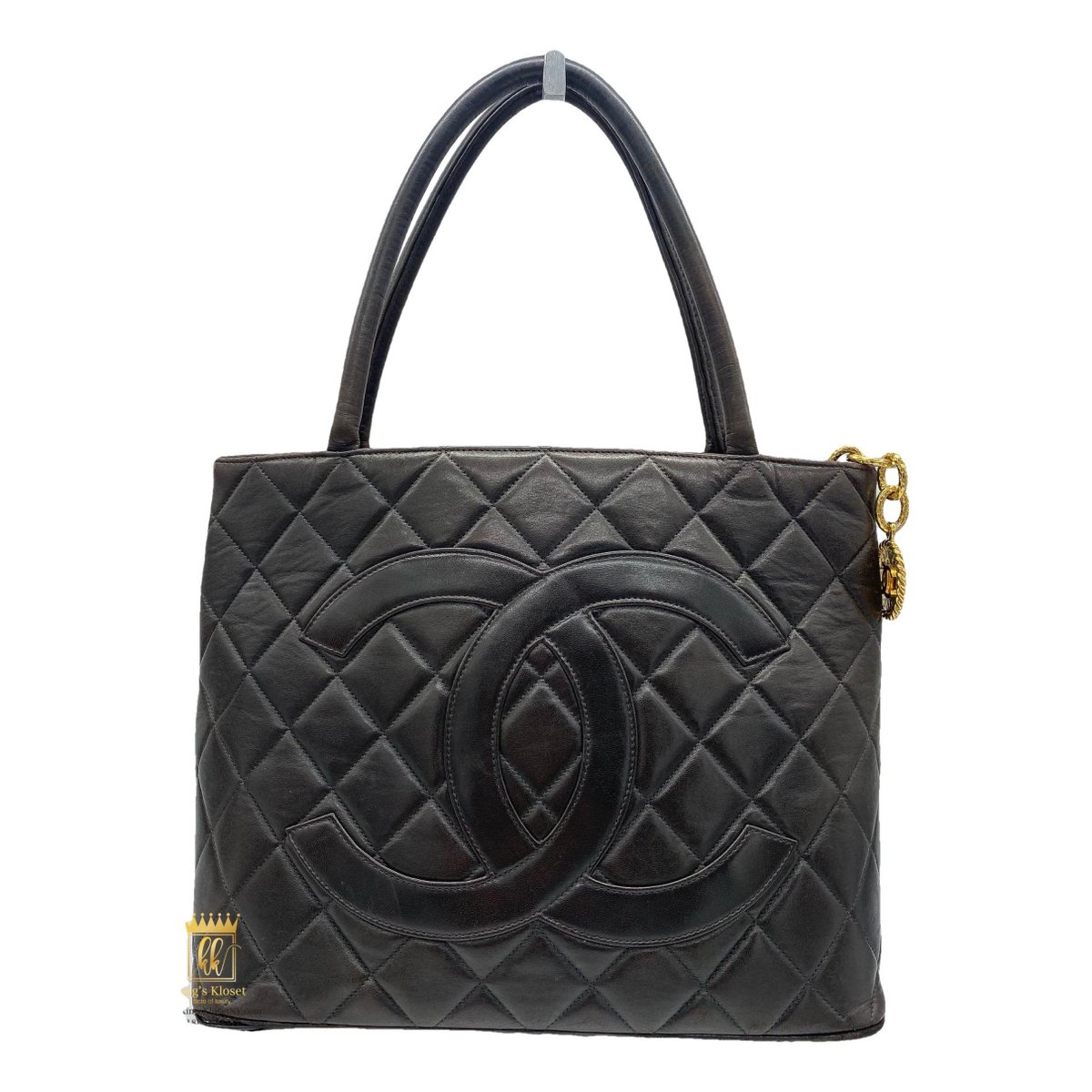 Médaillon leather handbag