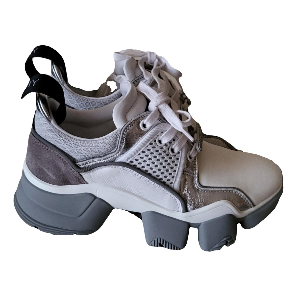 Jaw cloth trainers