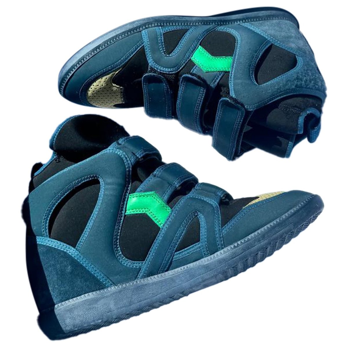 Buckee trainers