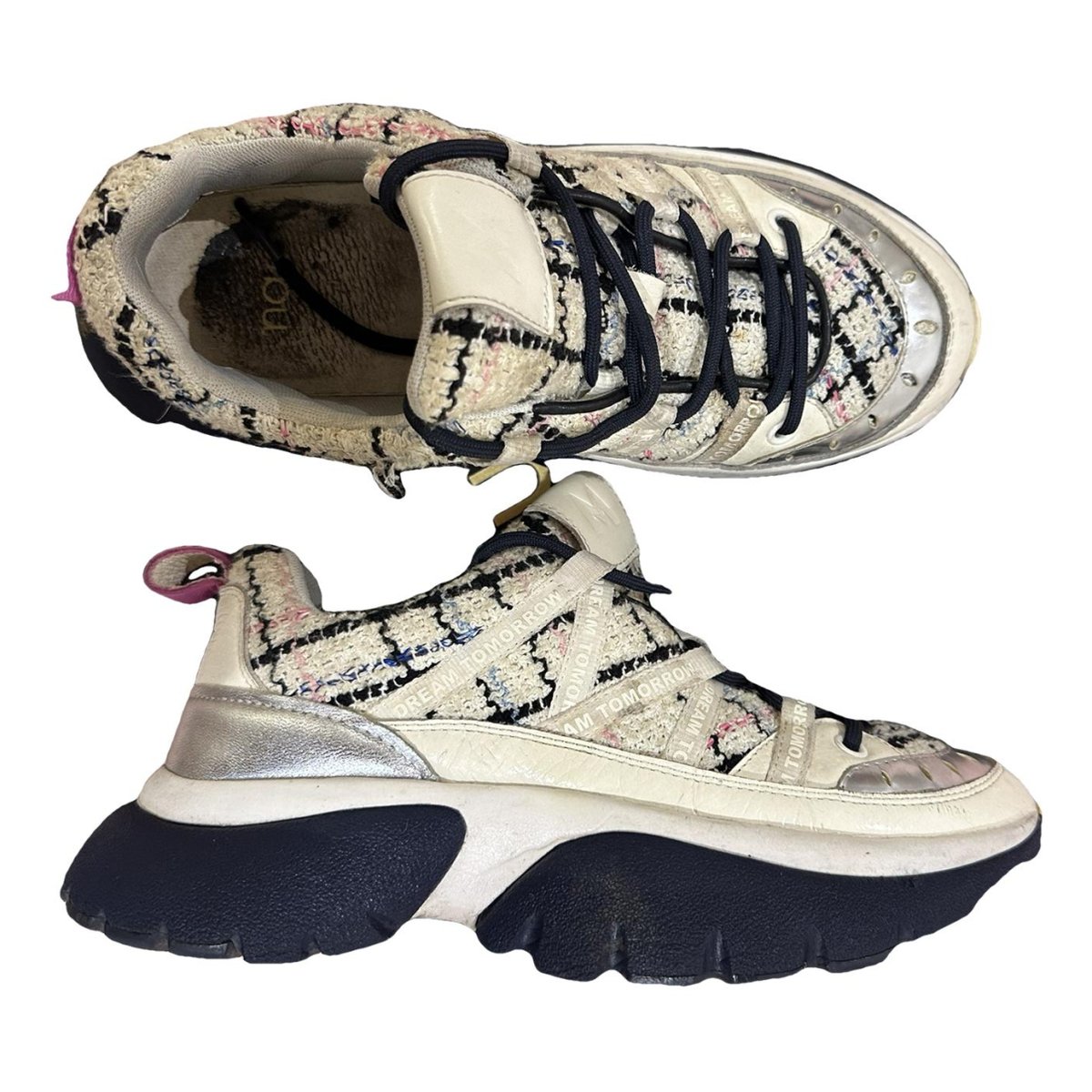 W20 tweed trainers