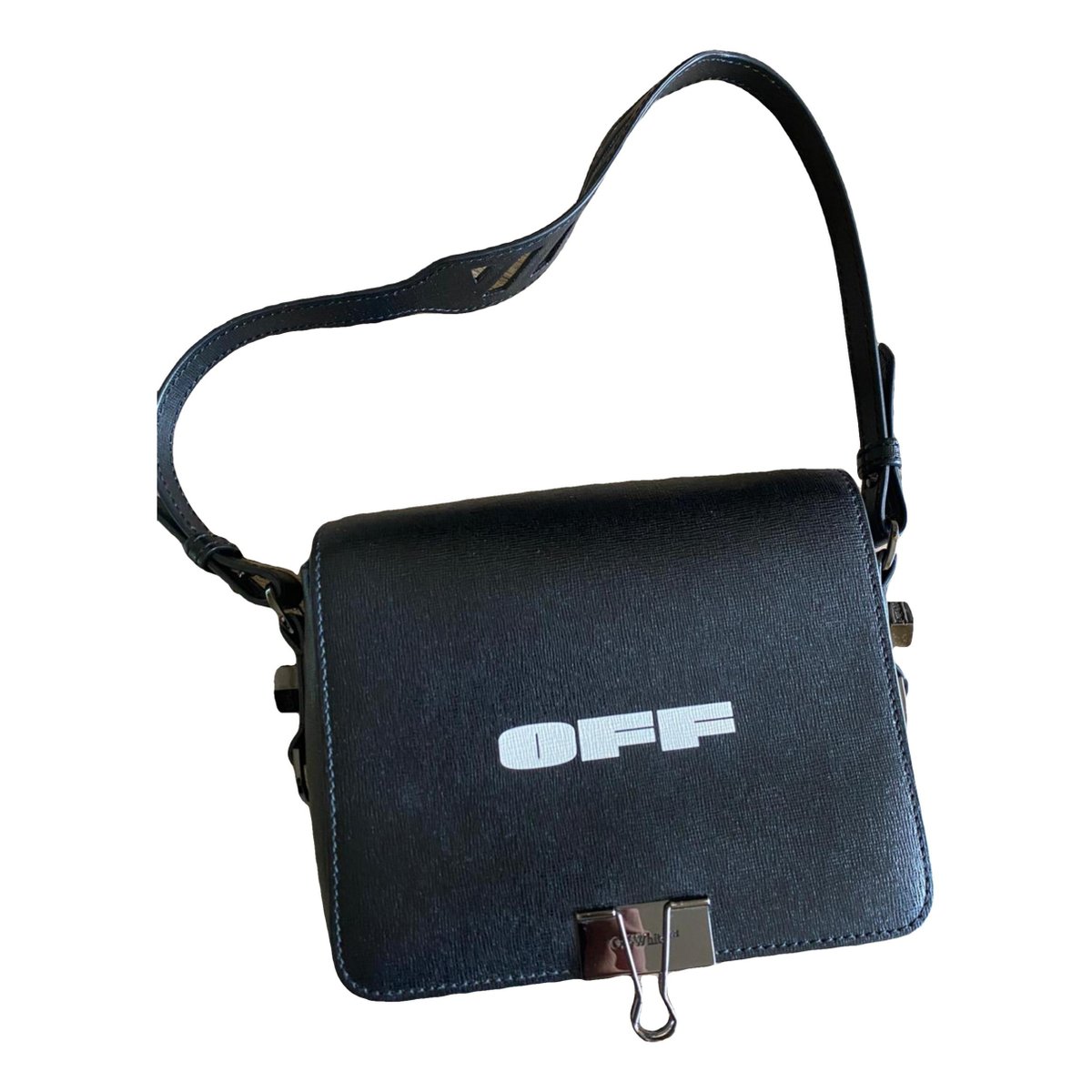 Sculpture leather handbag