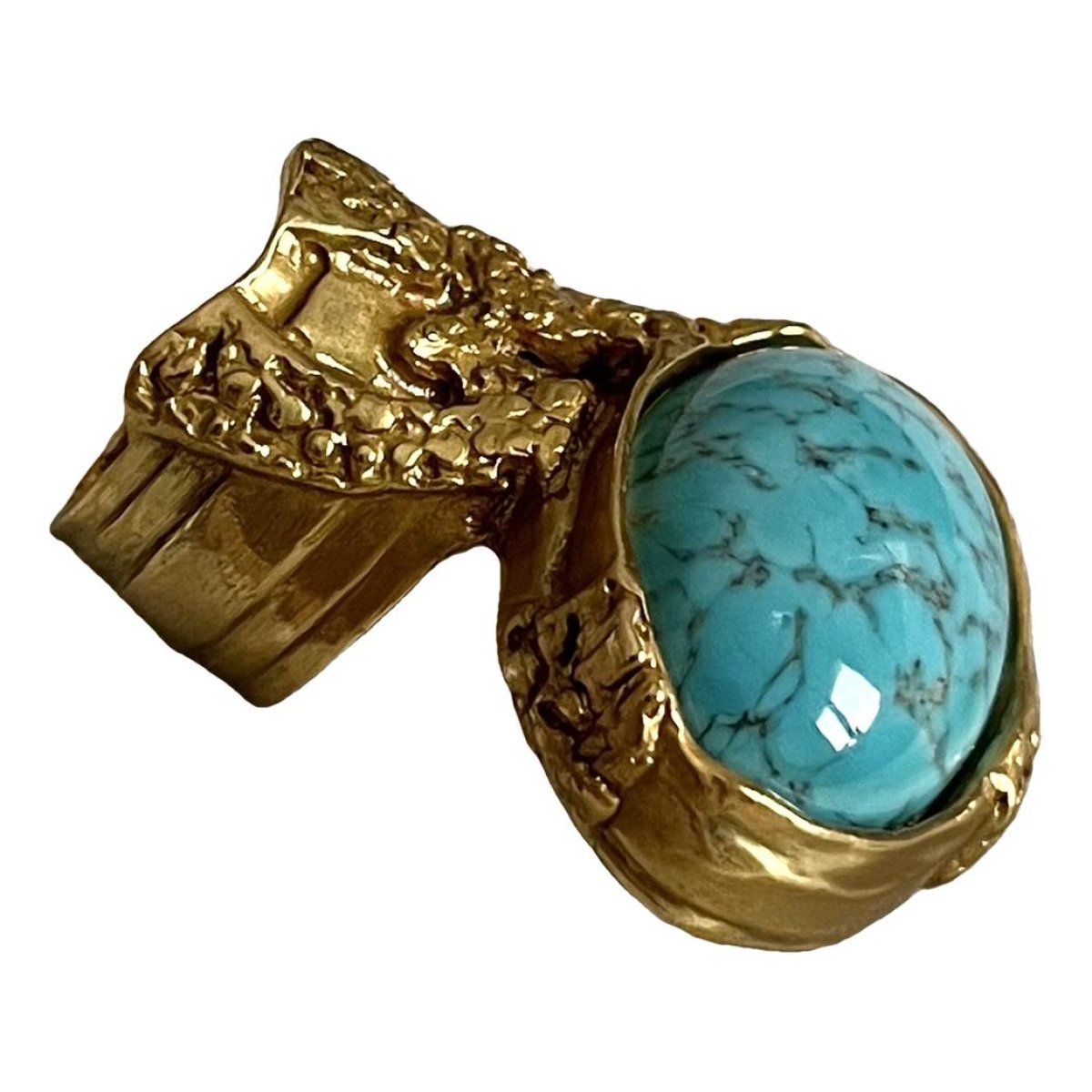 Arty ring