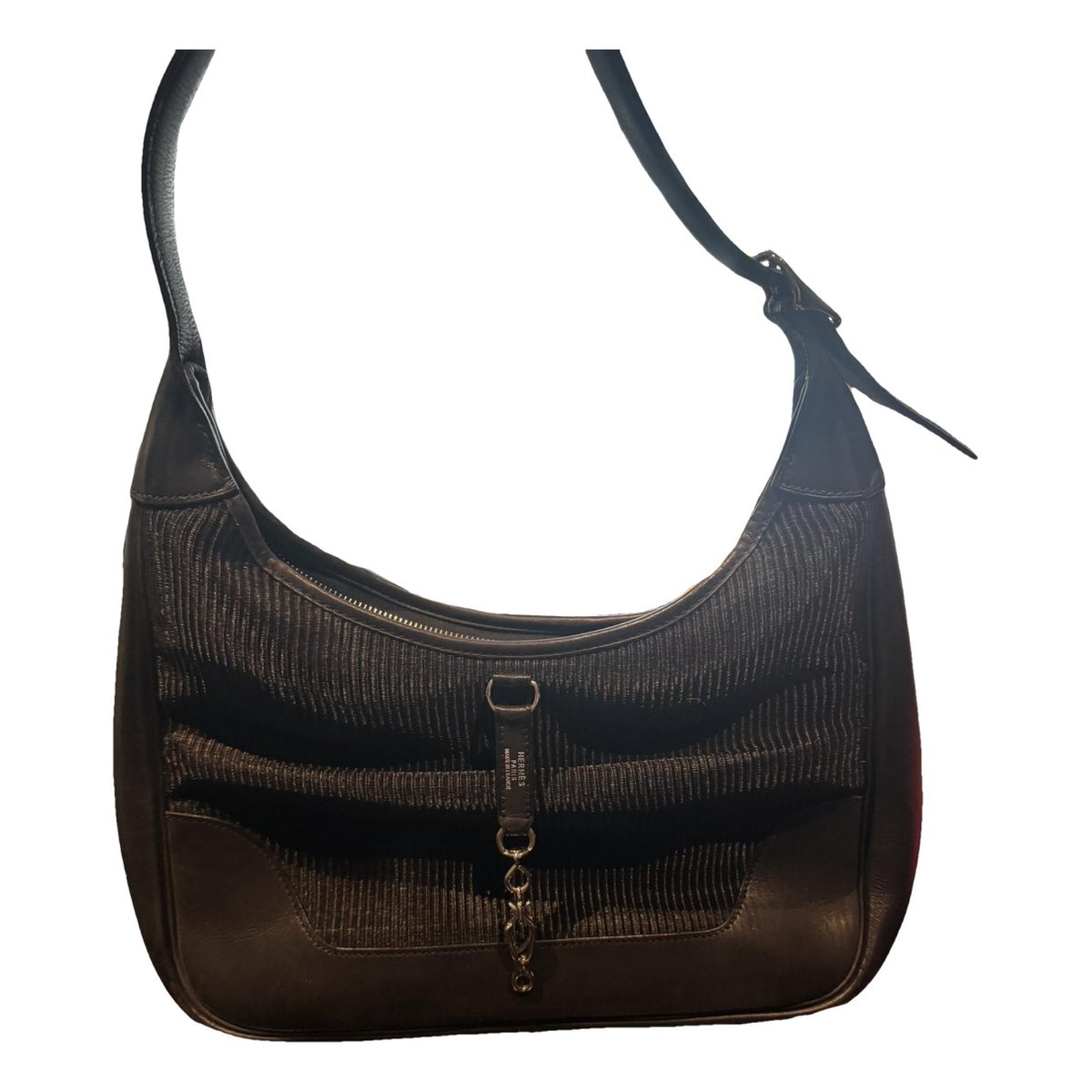 Trim handbag