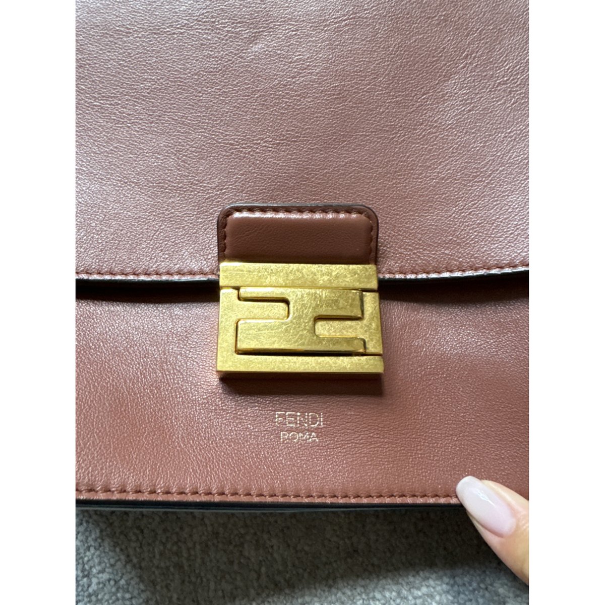 Kan U leather crossbody bag
