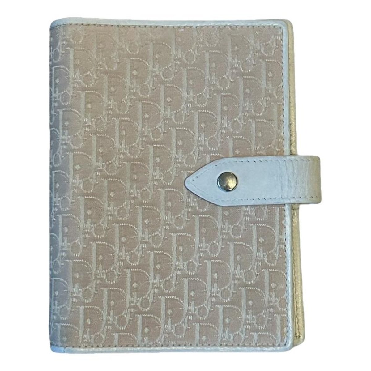 30 Montaigne cloth purse