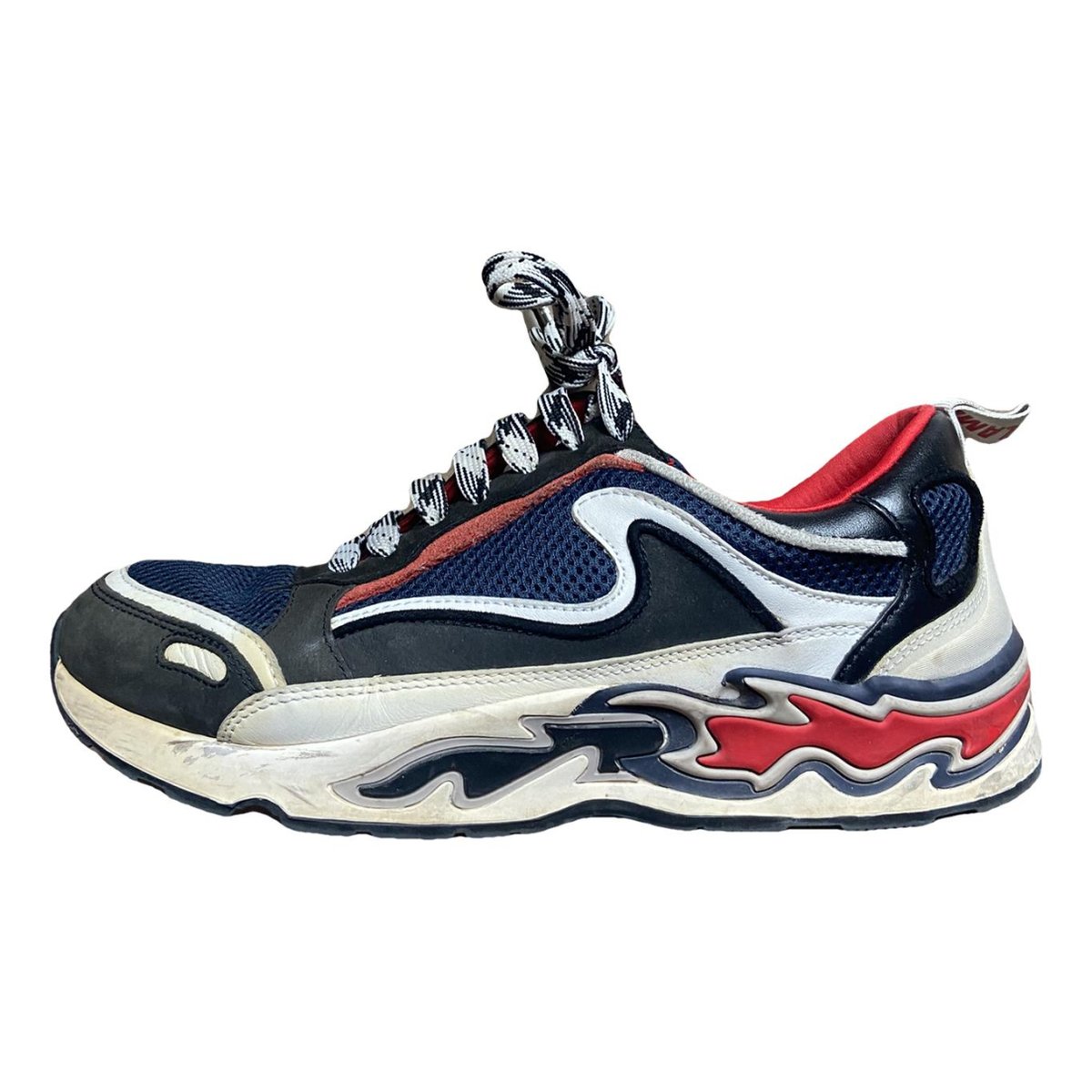 Flame trainers