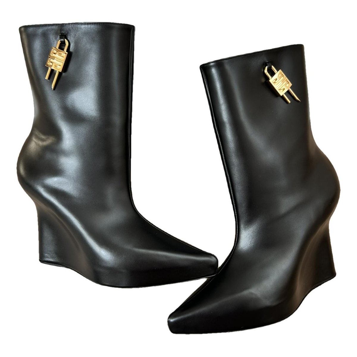 Shark leather boots