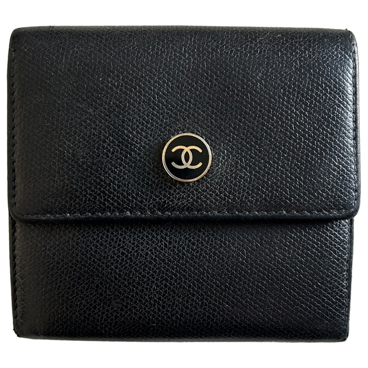 Chanel 19 leather wallet
