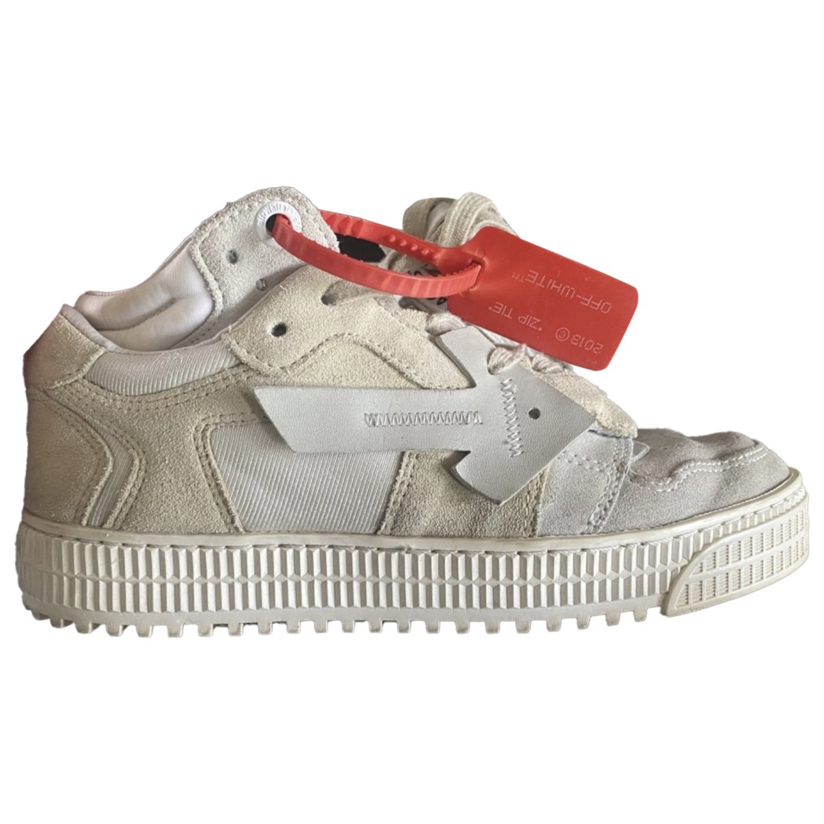 Off-Court cloth trainers
