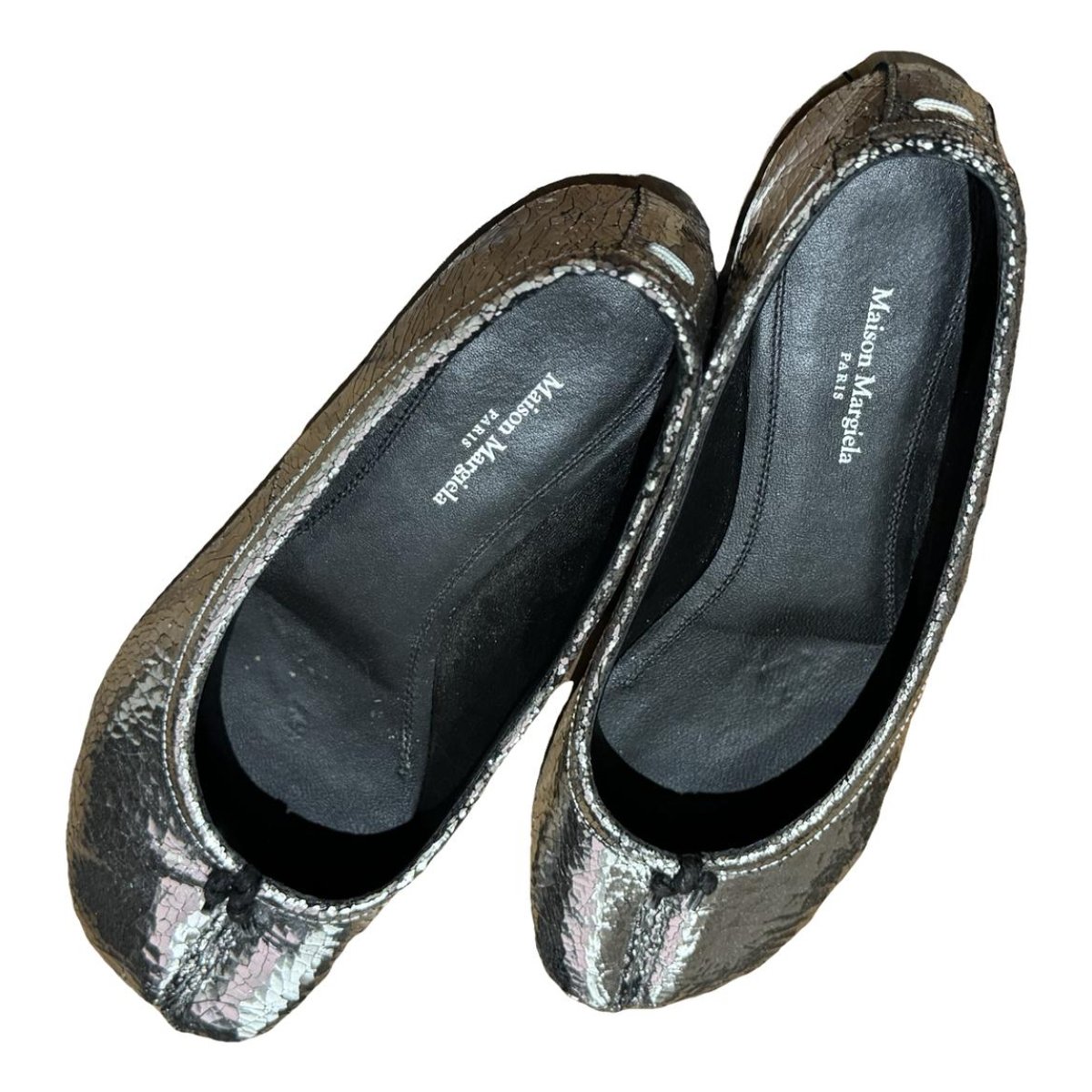 Tabi patent leather flats