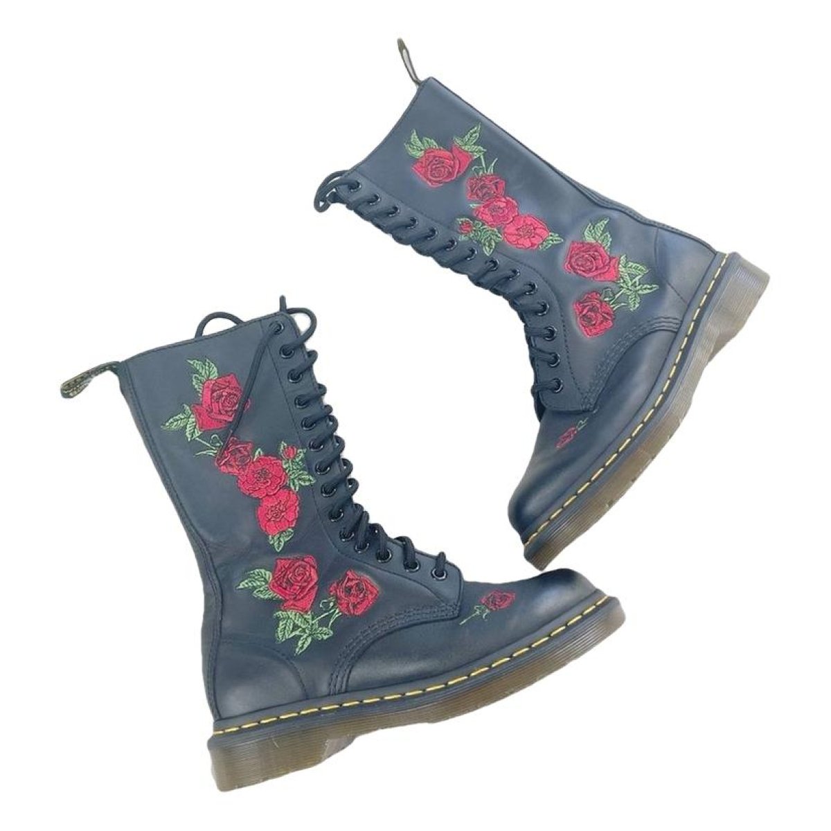 1914 (14 eye) leather boots