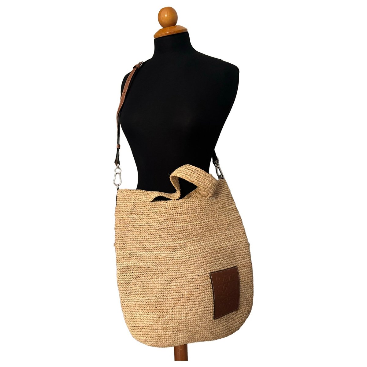 Slit tote